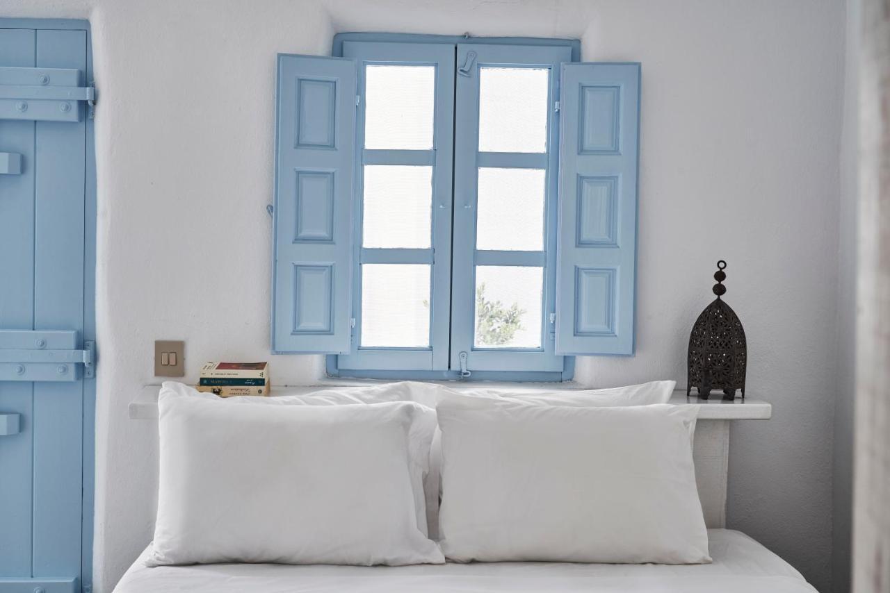 2 Bedroom Charming Villa With Outdoors Jacuzzi Megalochori  Bagian luar foto