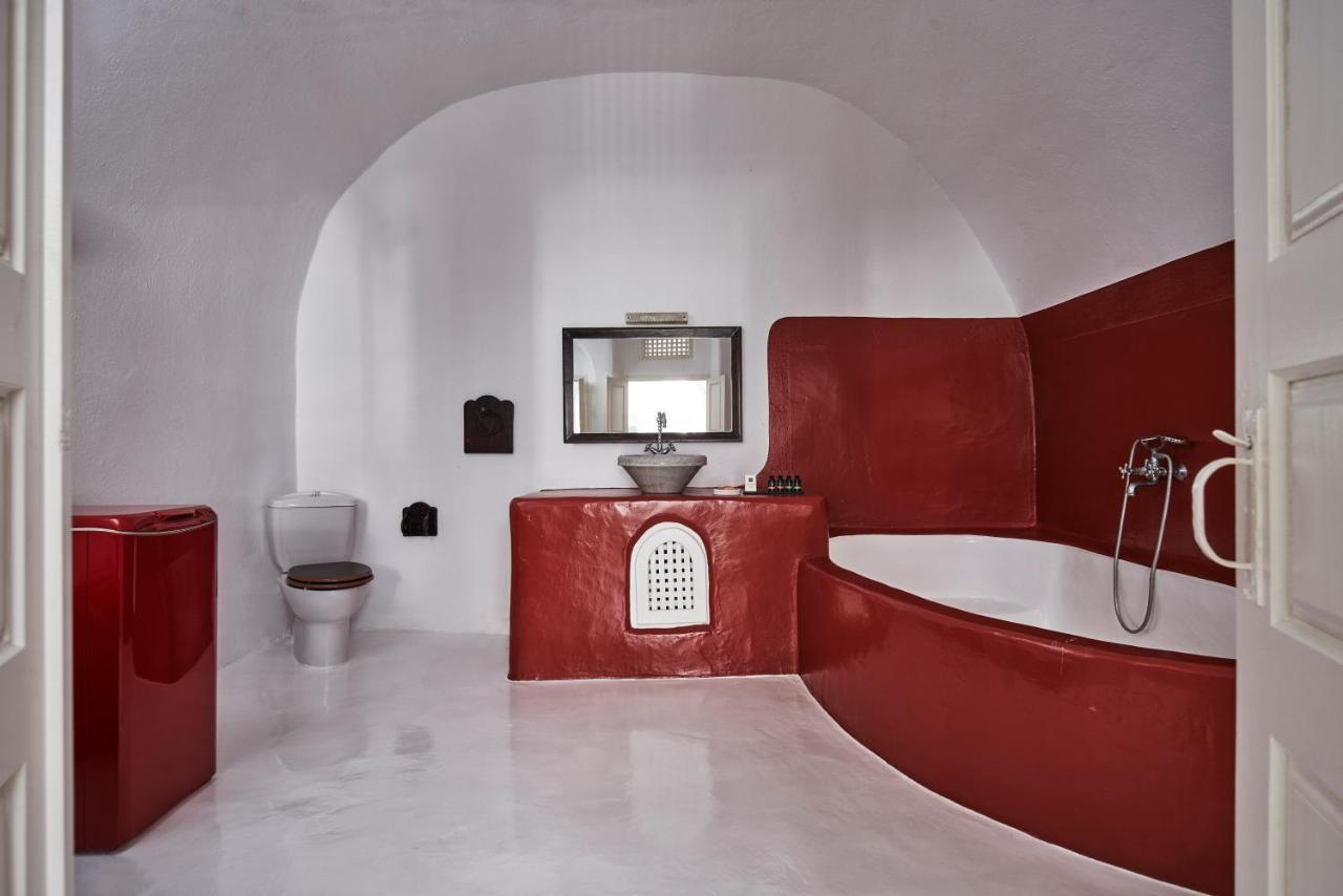 2 Bedroom Charming Villa With Outdoors Jacuzzi Megalochori  Bagian luar foto